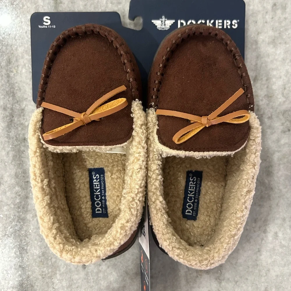 Dockers Moccasins for Kids. Size Small 11-12